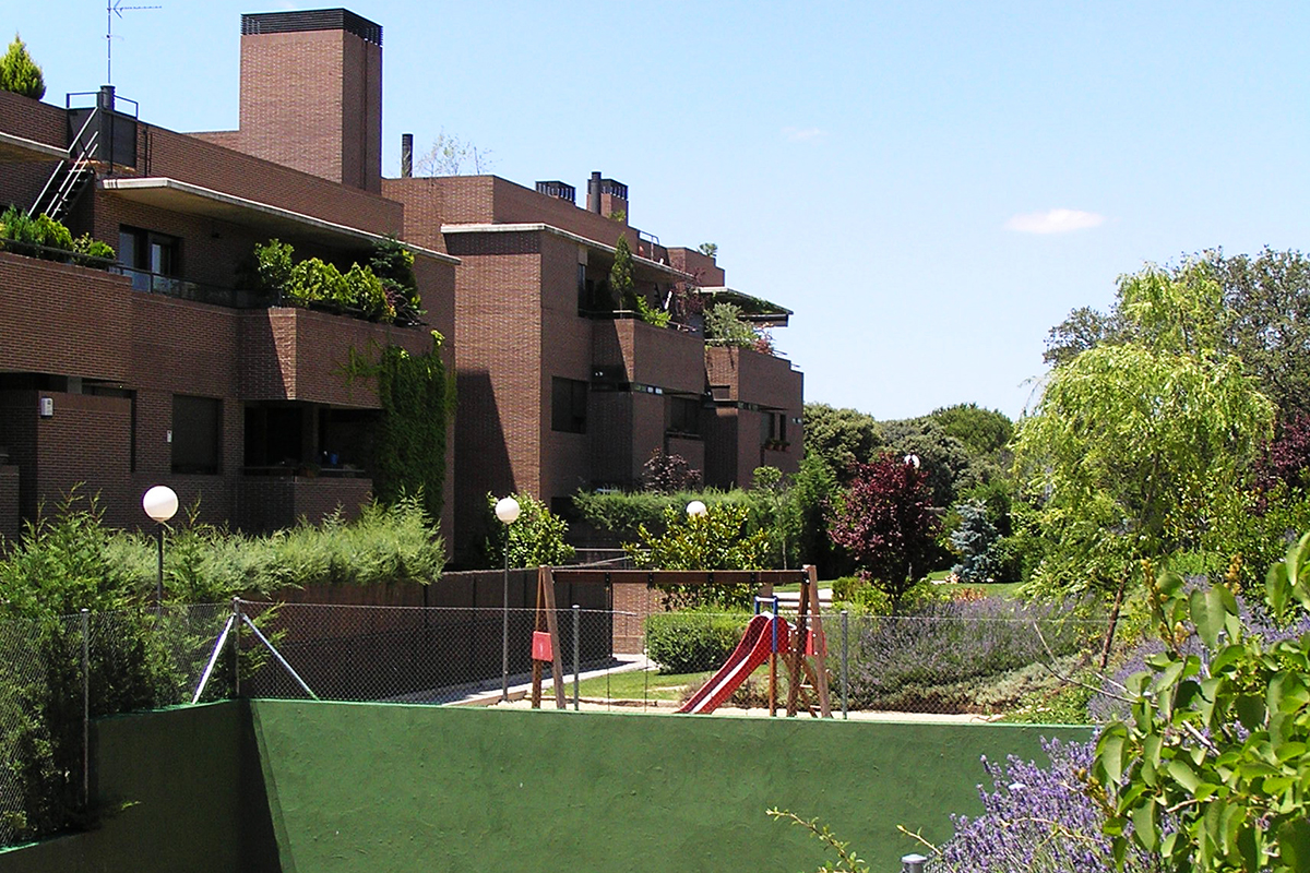 OLYMPUS DIGITAL CAMERA OLYMPUS DIGITAL CAMERA